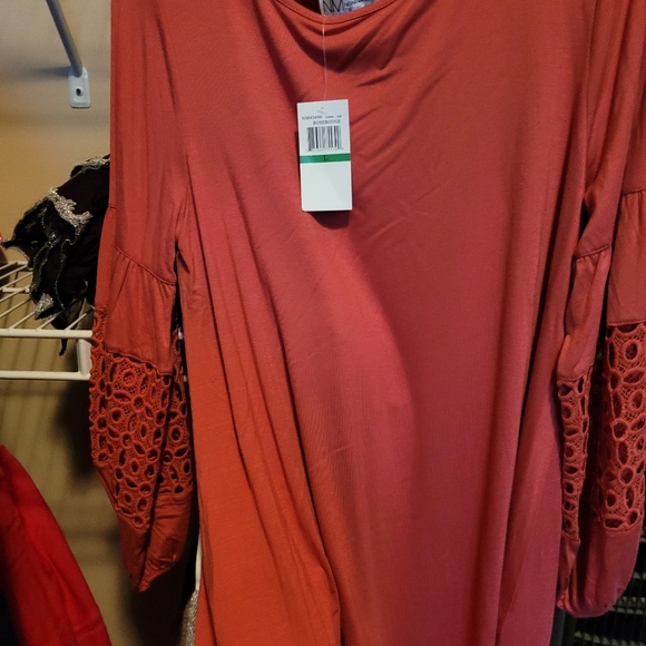 Designer NEIMAN MARCUS Top - Picture 4 of 4